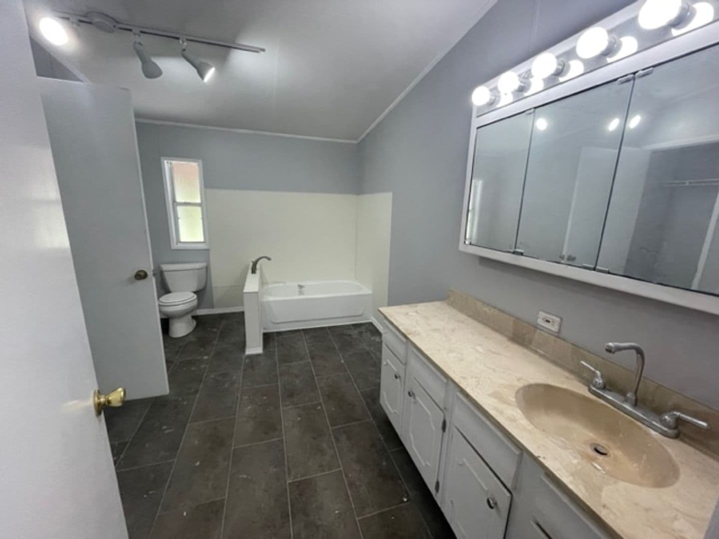 Crawfordsville House: 1408 John Street
