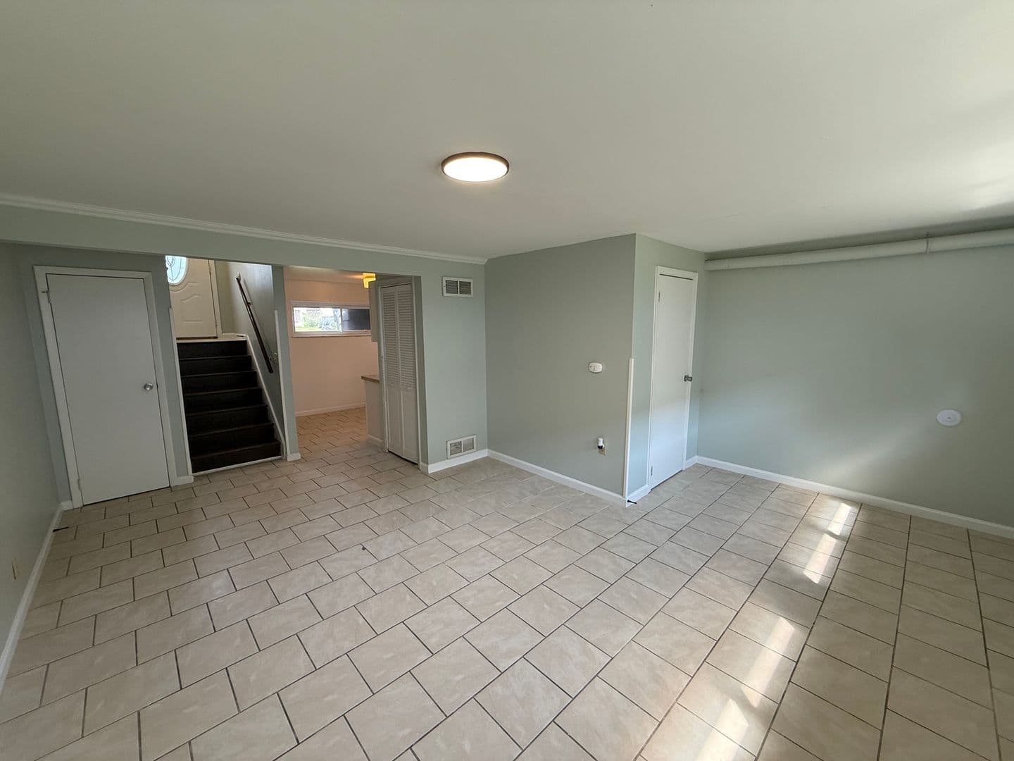 Lafayette Apartment: 2411 S 18th Street