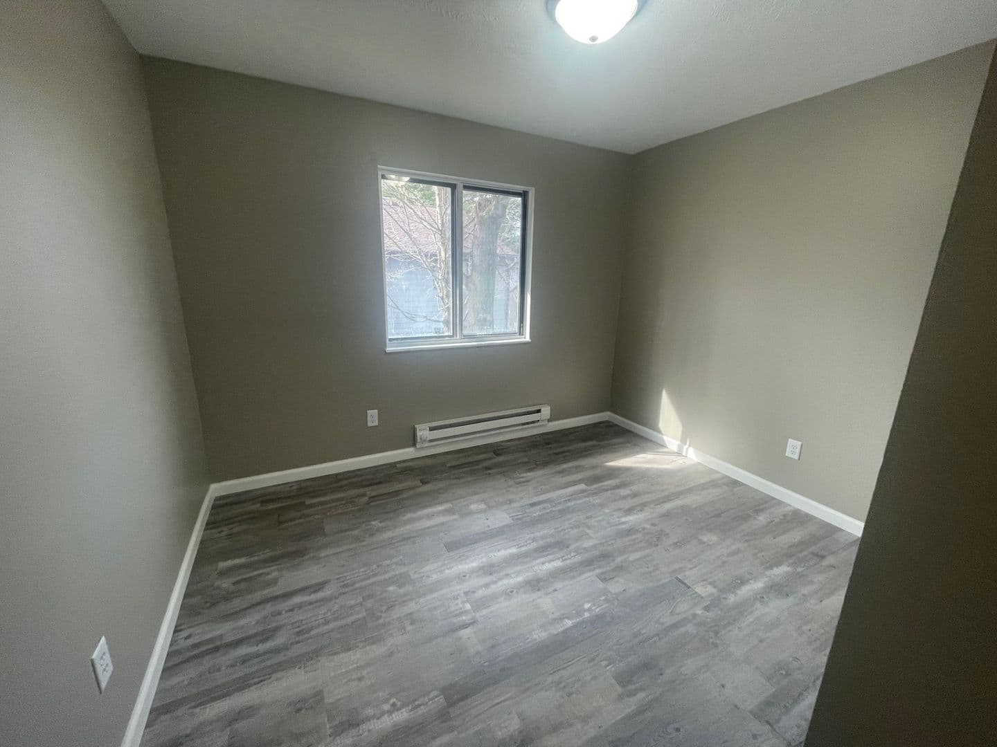 Peru Apartment: 700 Bobtail Court