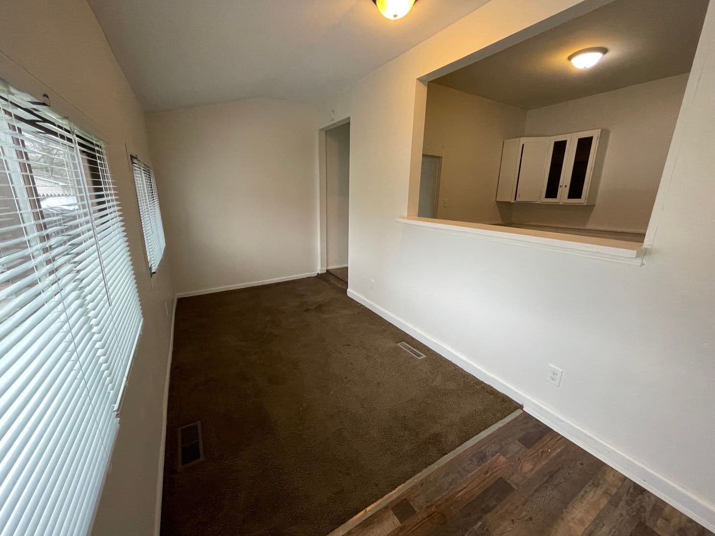Lafayette Apartment: 1723 Greenbush Street