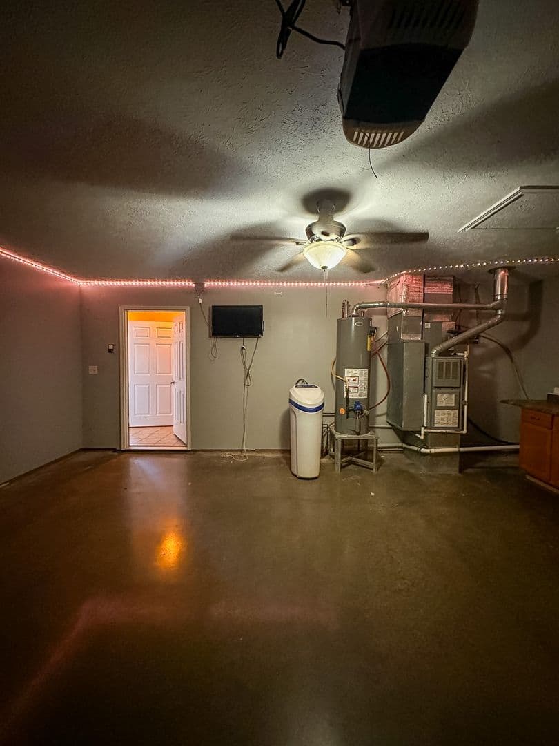 West Lafayette House: 1414 Crusade Drive