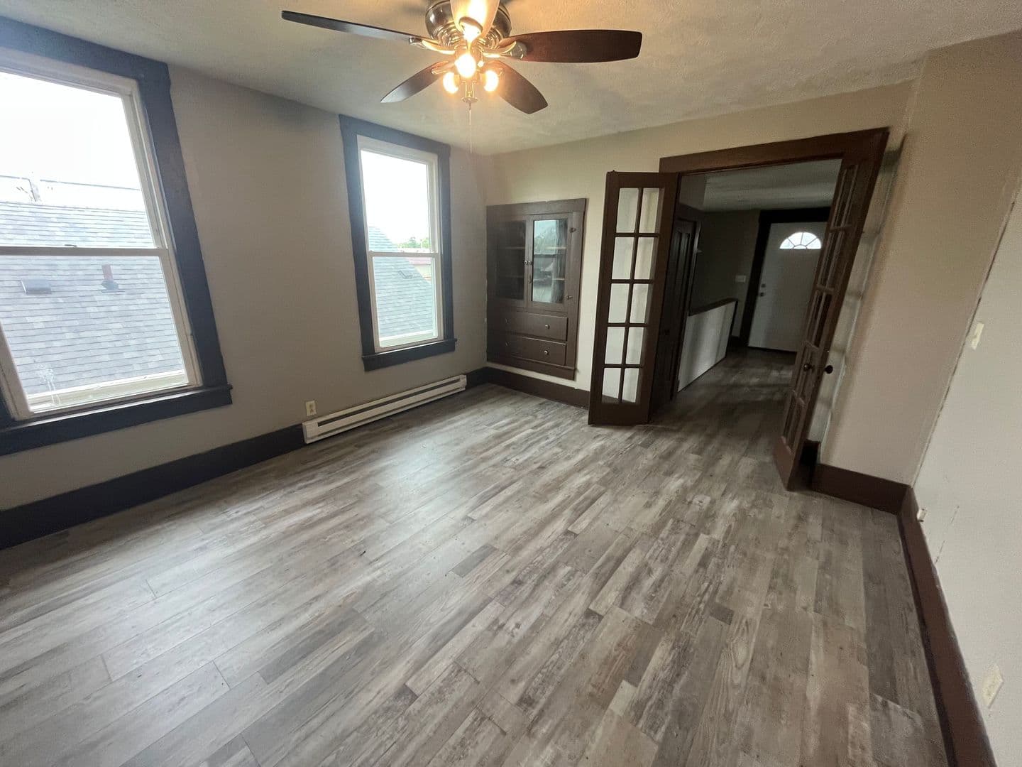 Peru Apartment: 283 W Main Street