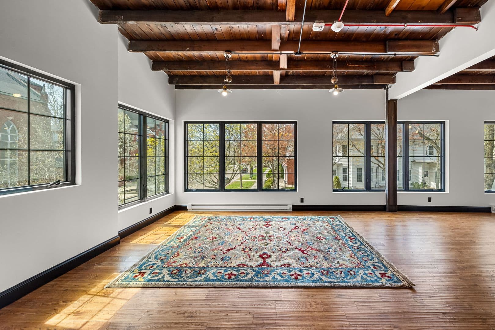 Lafayette Apartment: 400 N 9th Street