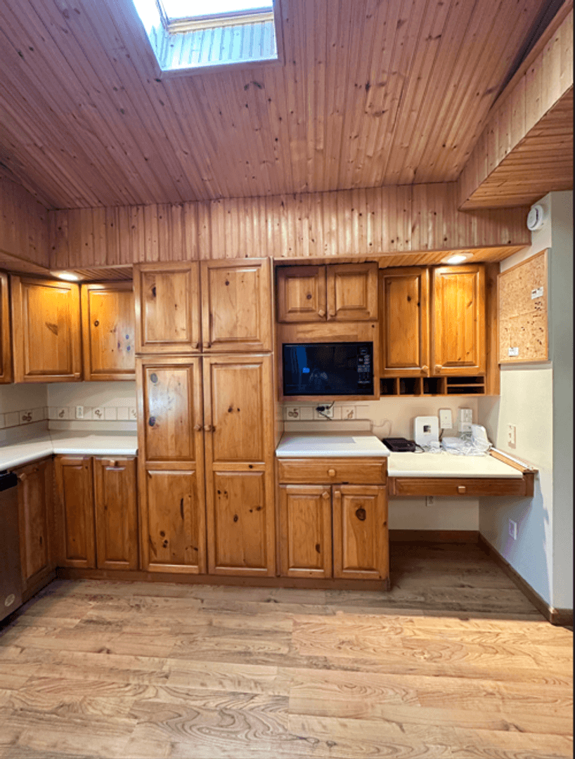 Lafayette Apartment: 1831 N 13th Street