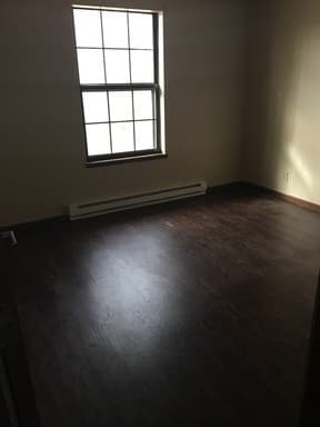 Veedersburg Apartment: 414 W Harrison Street