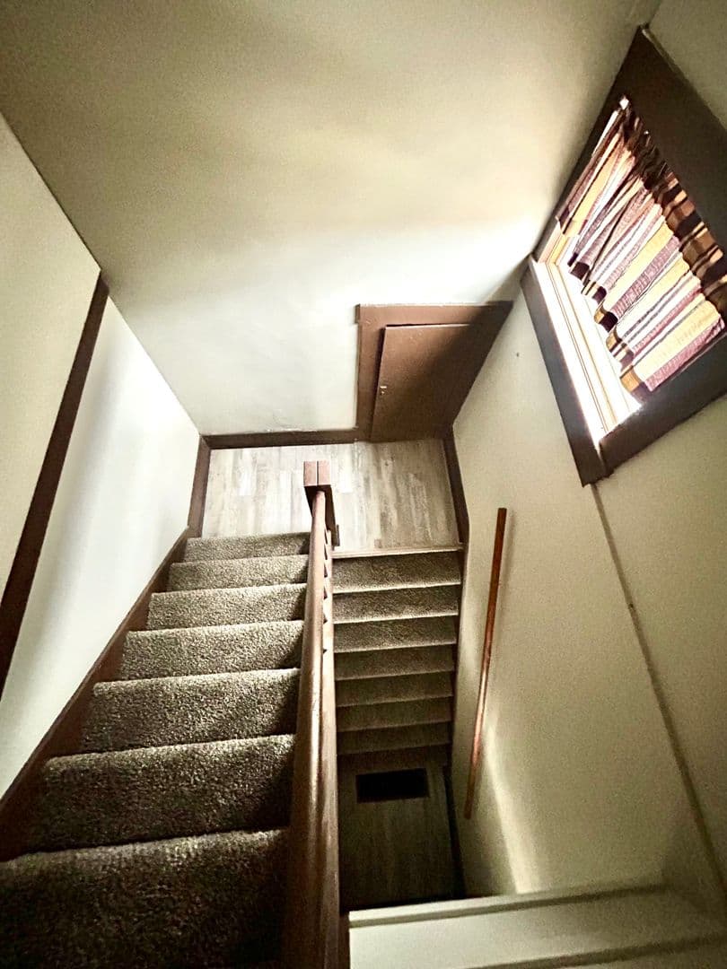 Peru Apartment: 283 W Main Street