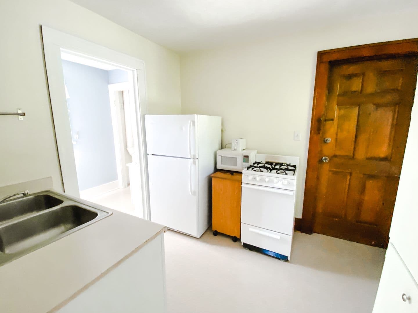 West Lafayette Apartment: 933 Robinson St
