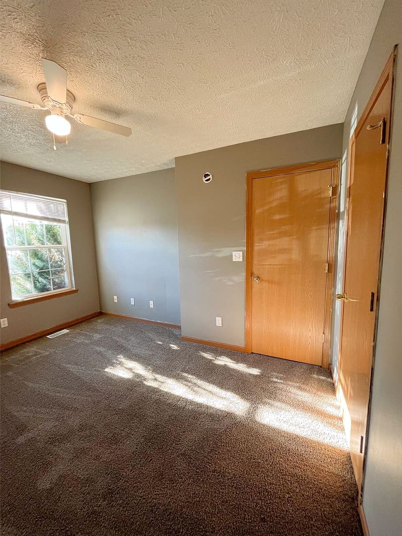 Lafayette Apartment: 2012 Scott Street