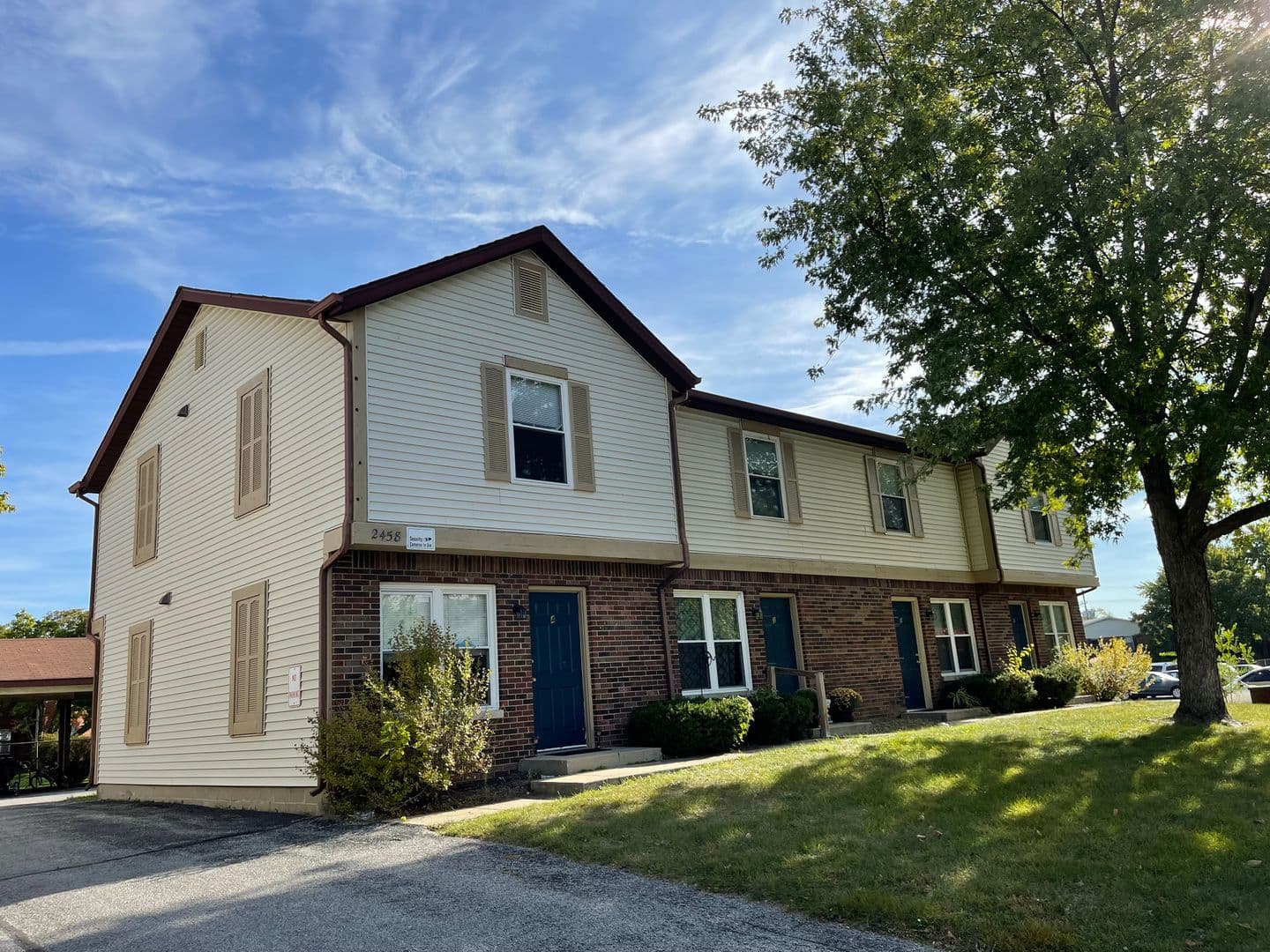 West Lafayette Apartment: 2458 Sycamore Lane