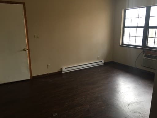 Veedersburg Apartment: 414 W Harrison Street
