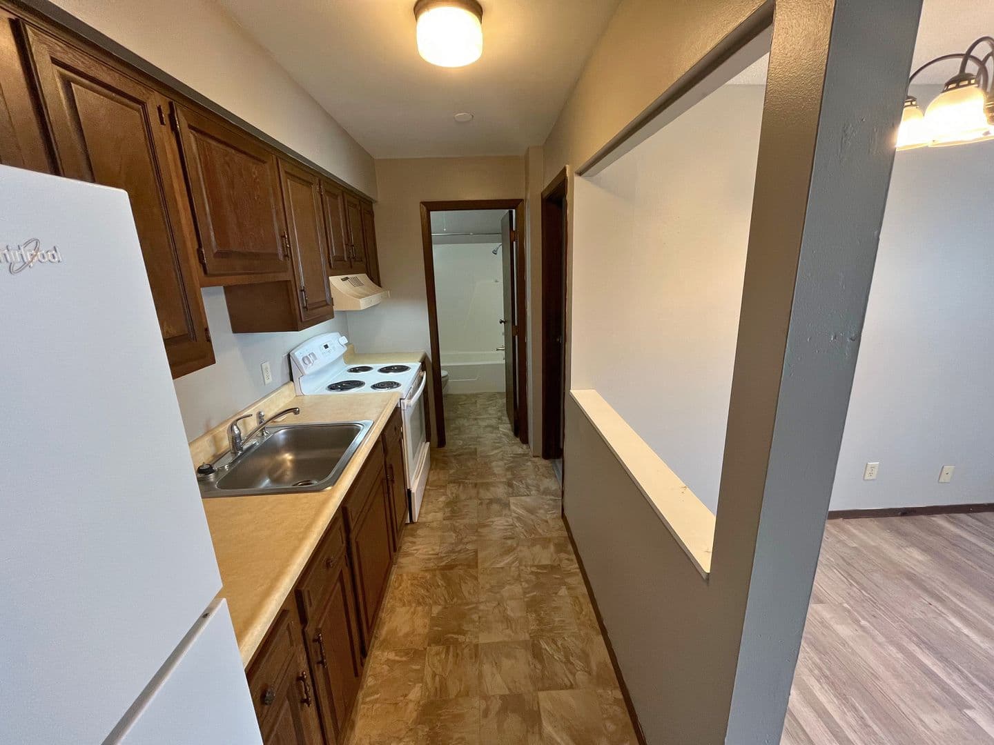 Rockville Apartment: 205 N Michigan Street