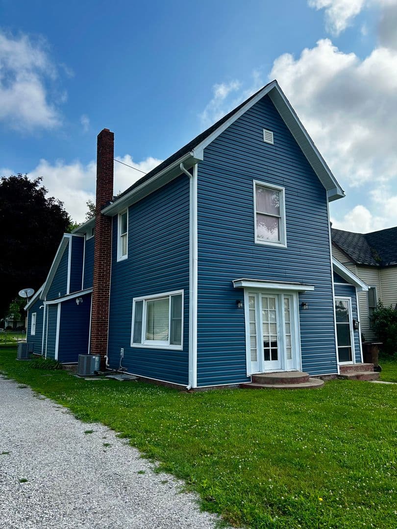 Logansport Apartment: 818 W Broadway Street