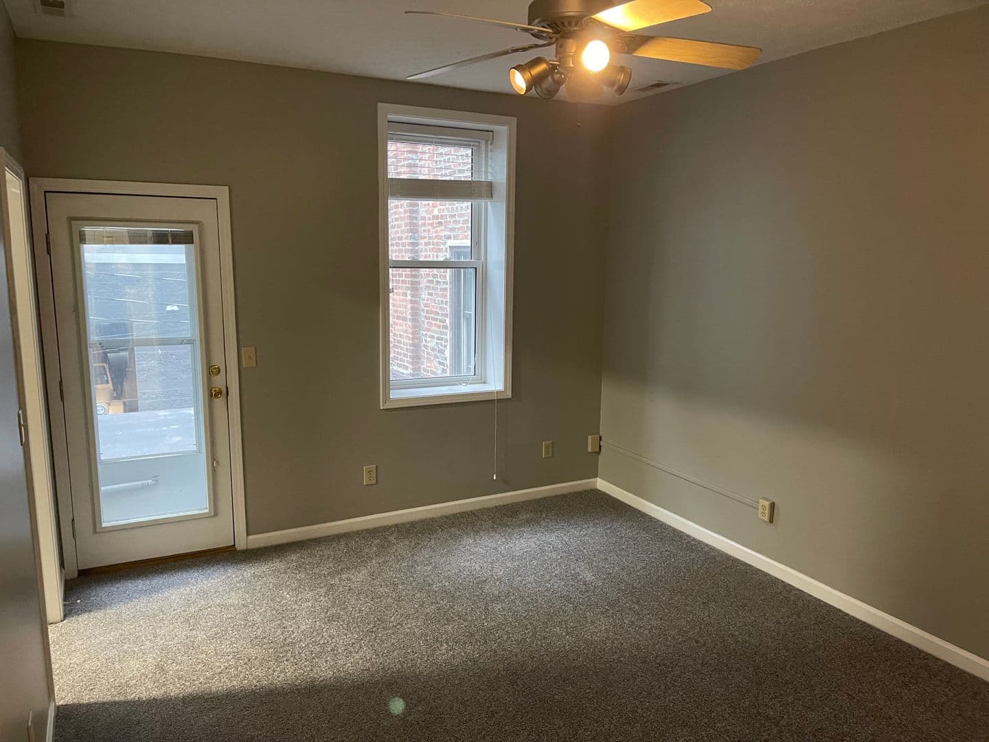 Lafayette Condo: 511 Columbia Street