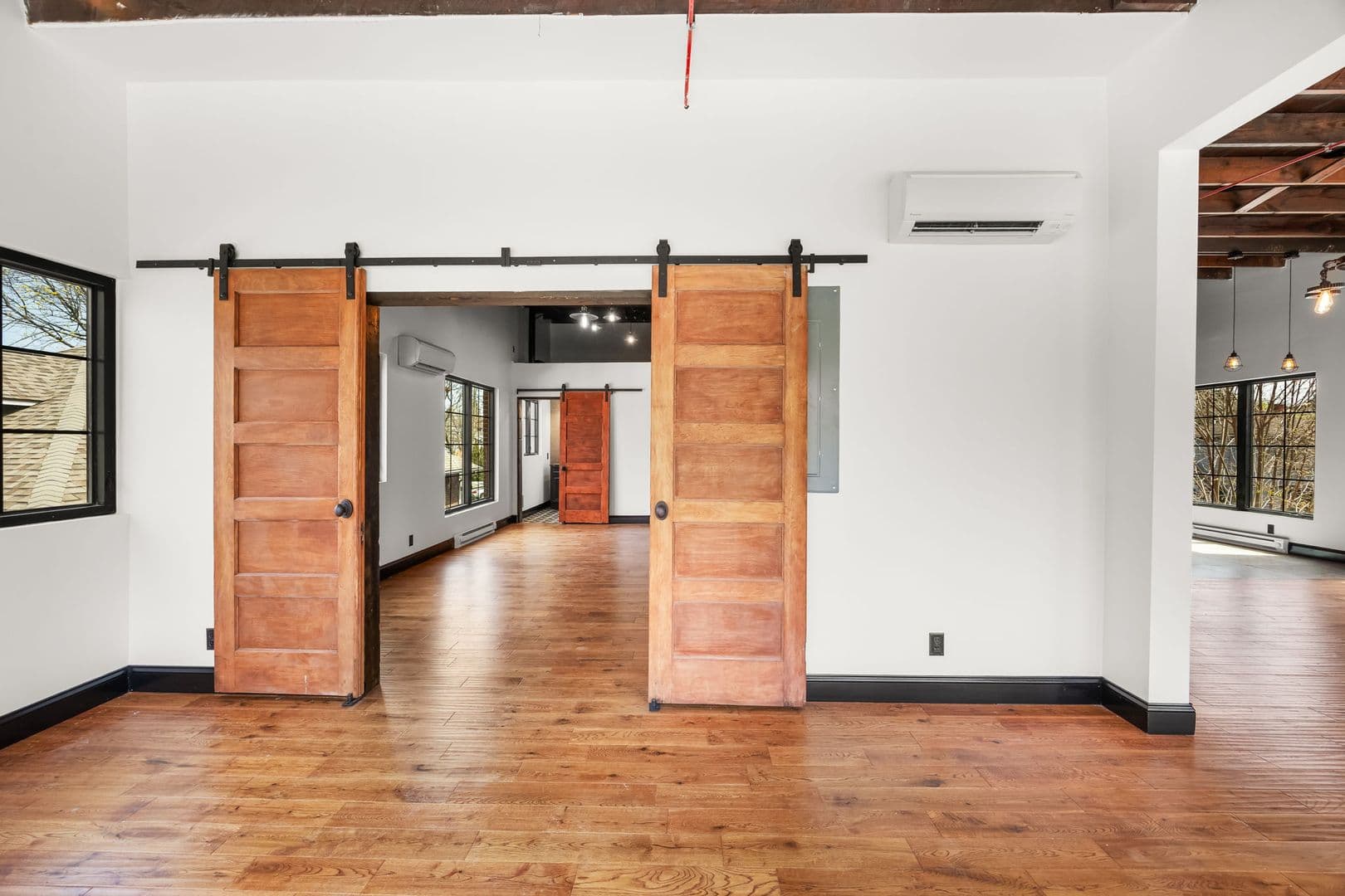 Lafayette Apartment: 400 N 9th Street
