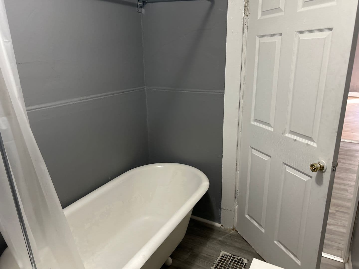 Crawfordsville Apartment: 618 E Pike St