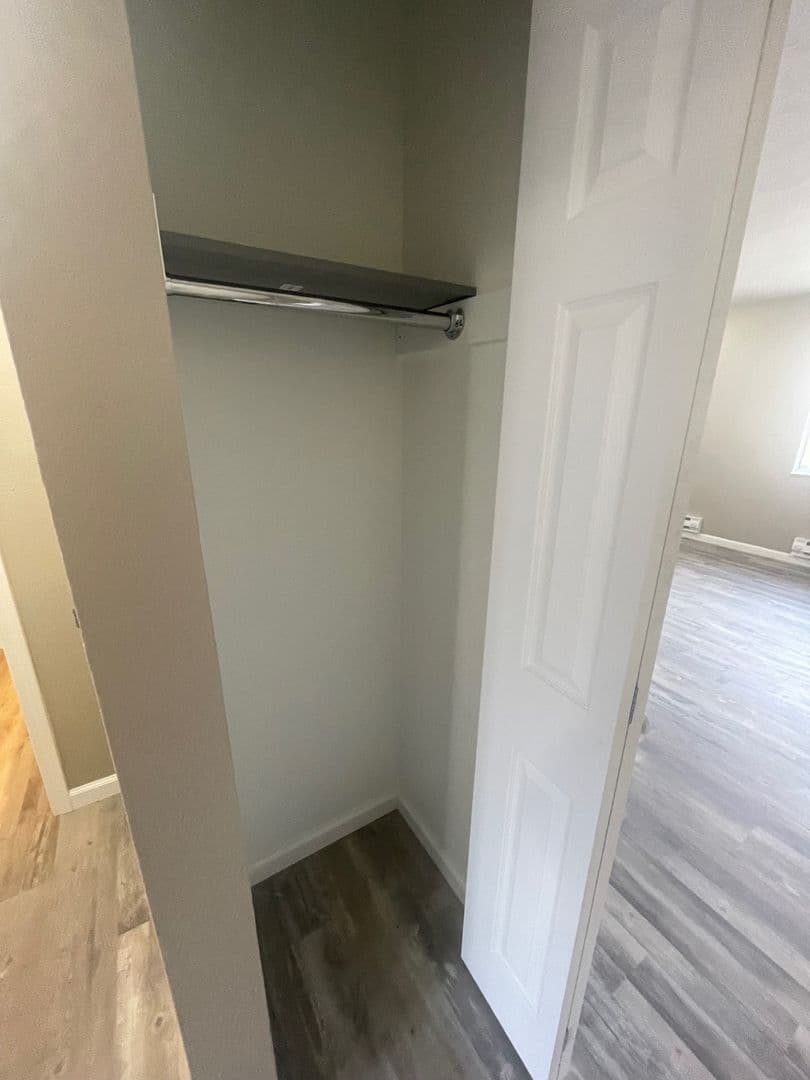 Peru Apartment: 700 Bobtail Court