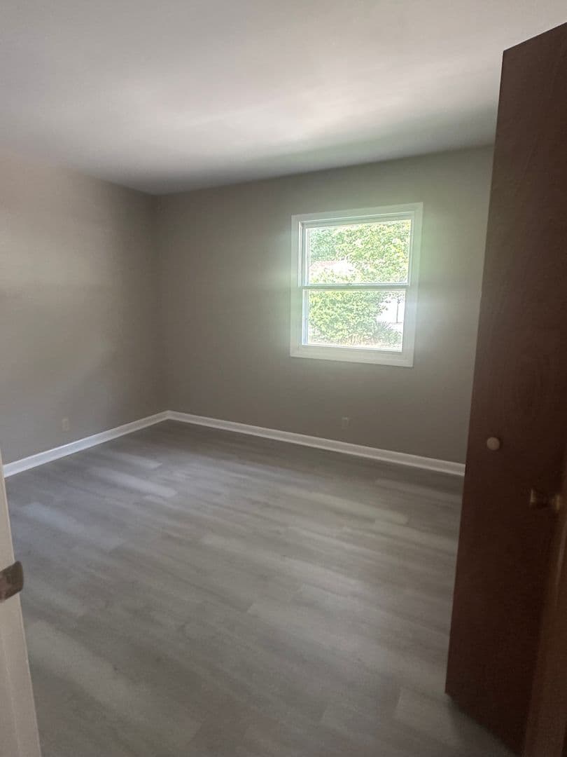 Crawfordsville Apartment: 106 Simpson St