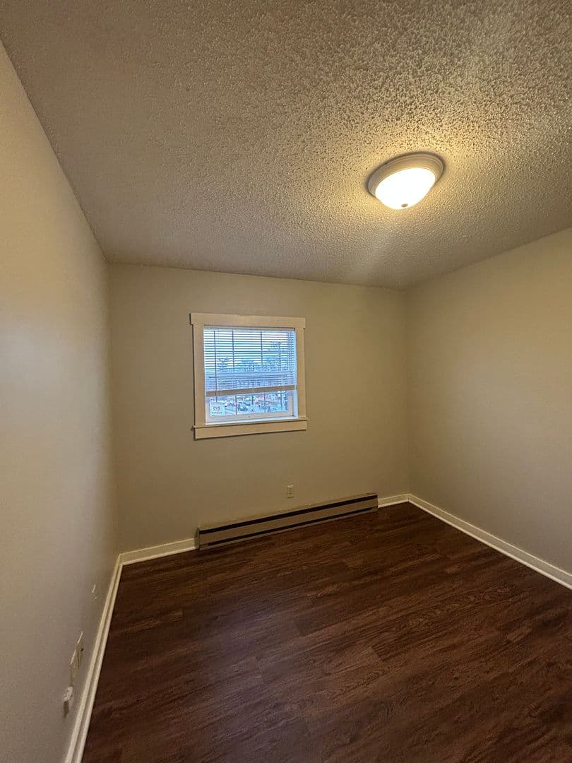 Lafayette Apartment: 710 - 712 North 18th Street