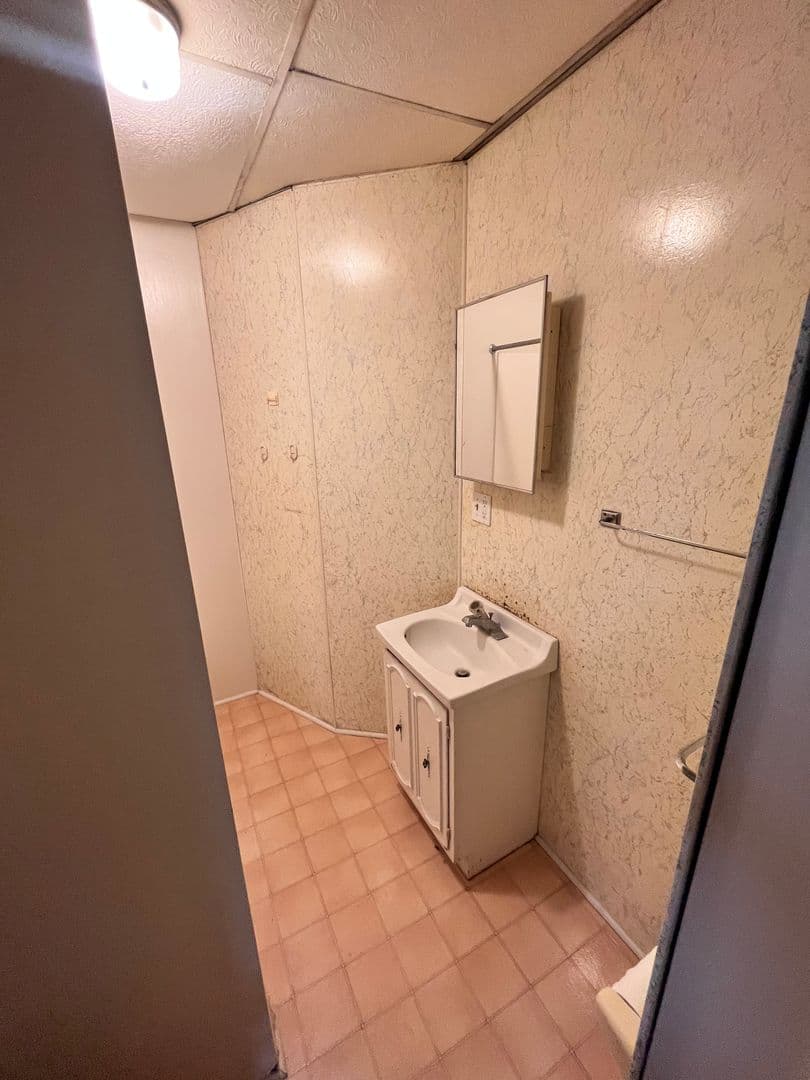 West Lafayette Apartment: 202 Pierce Street