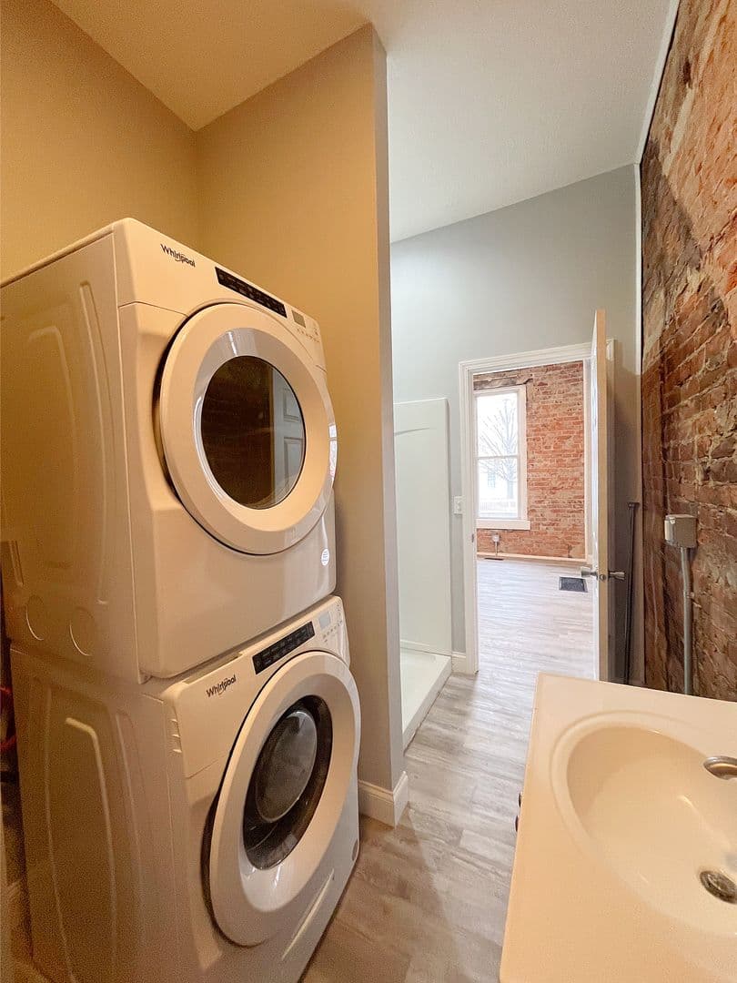 Lafayette Apartment: 524 N 5th Street