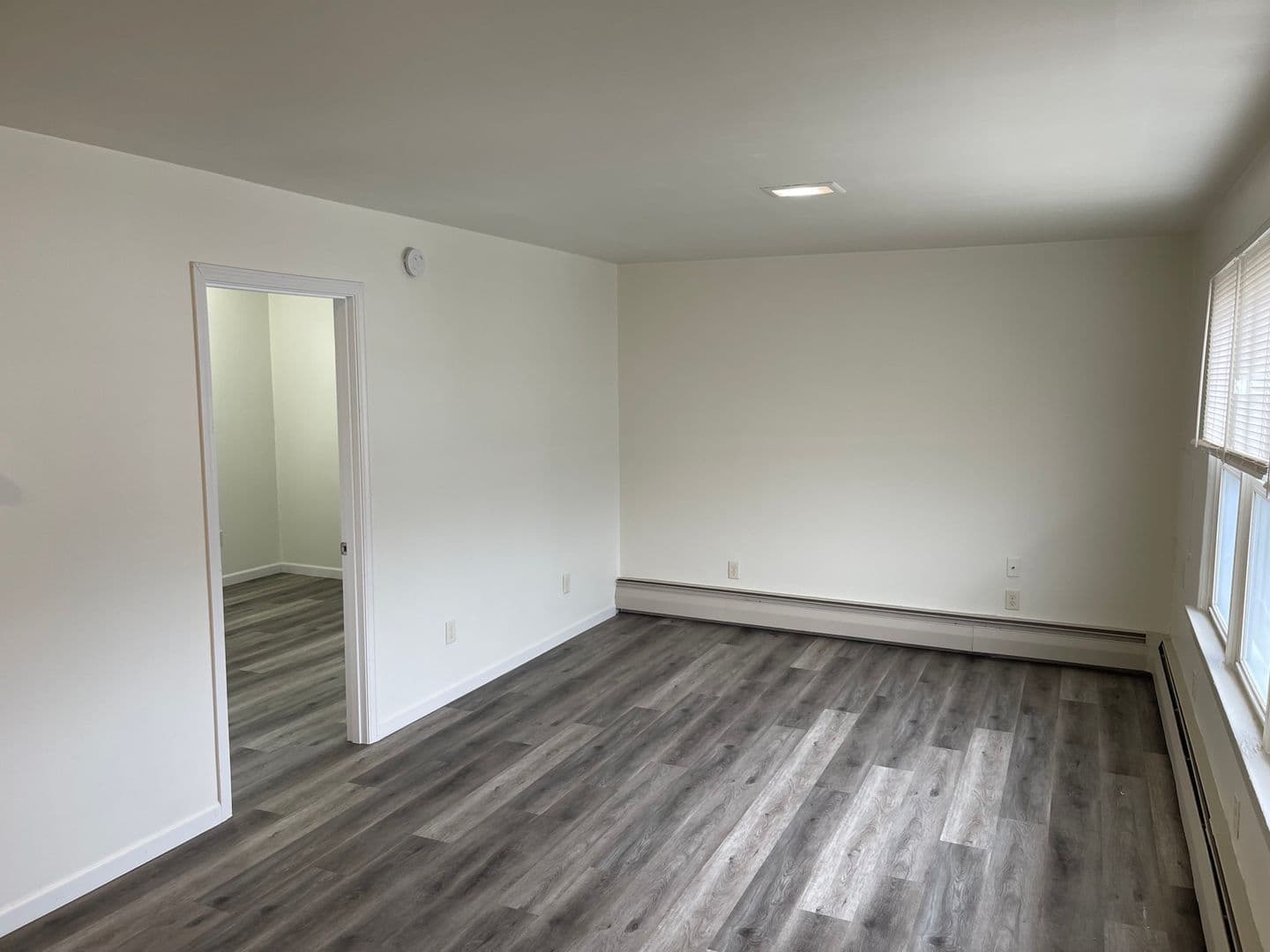 Fowler Apartment: 400-404 W 1st Street