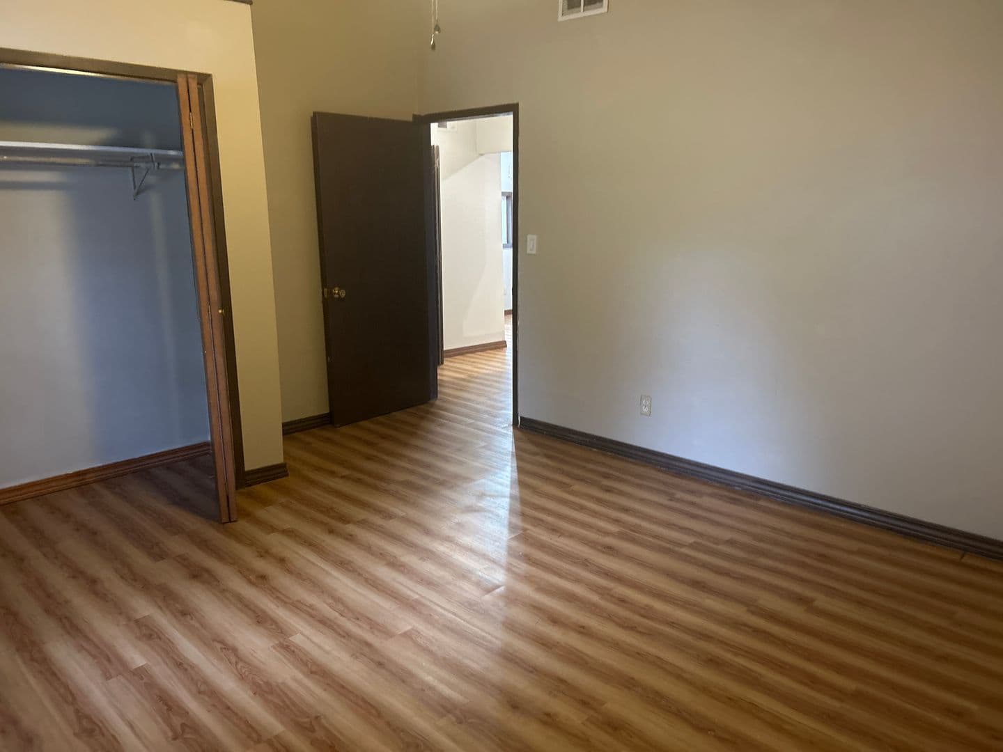 Covington House: 550 10th St