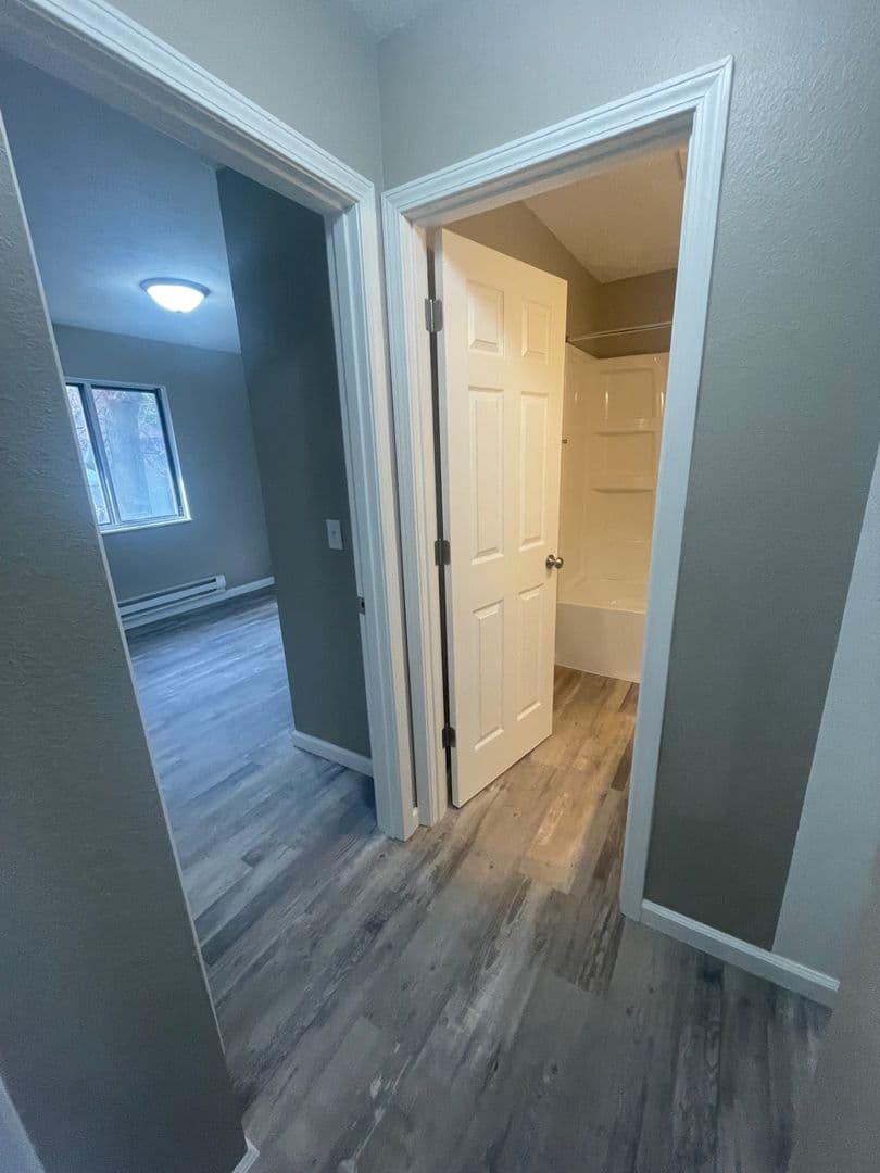 Peru Apartment: 700 Bobtail Court