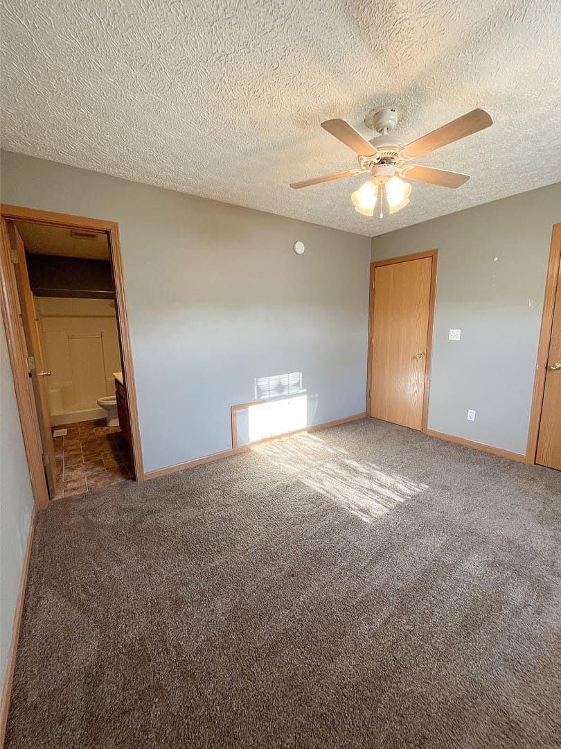 Lafayette Apartment: 2012 Scott Street