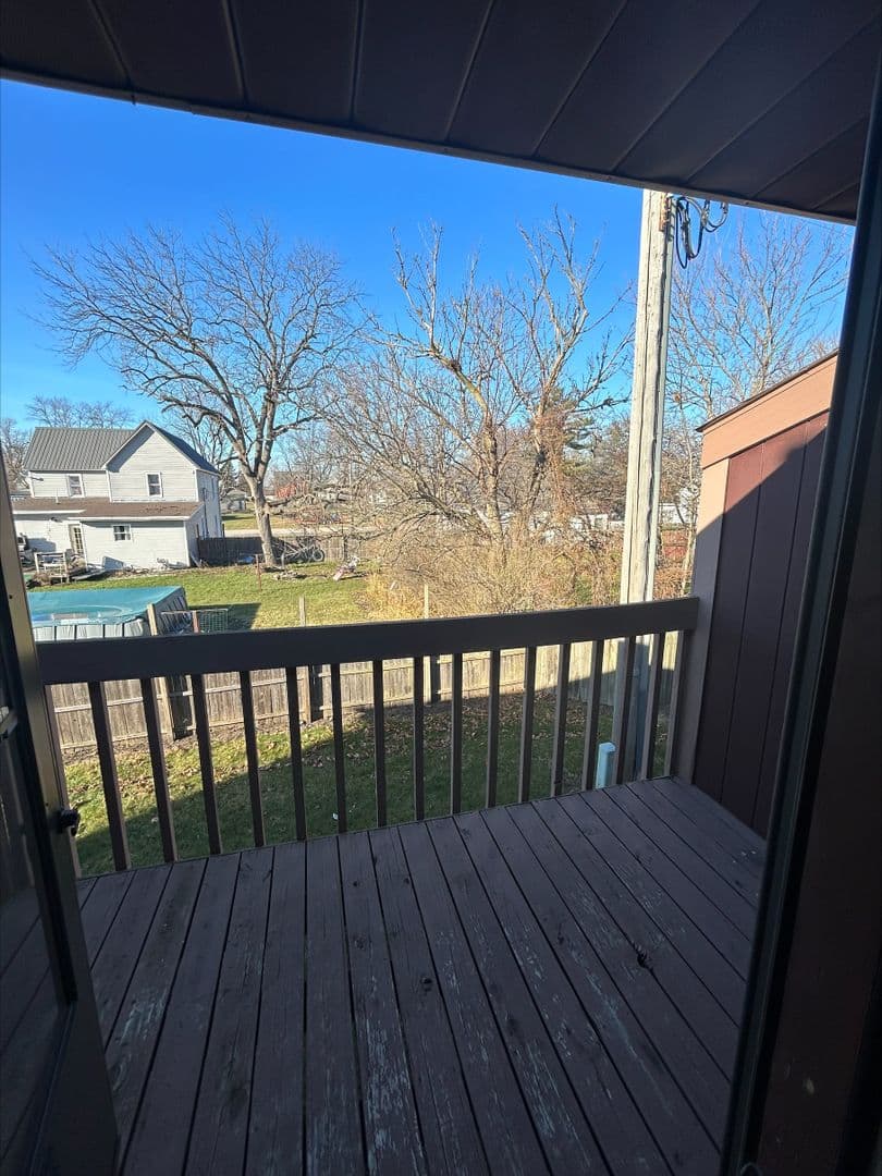 Boswell Apartment: 308 S Dana Street