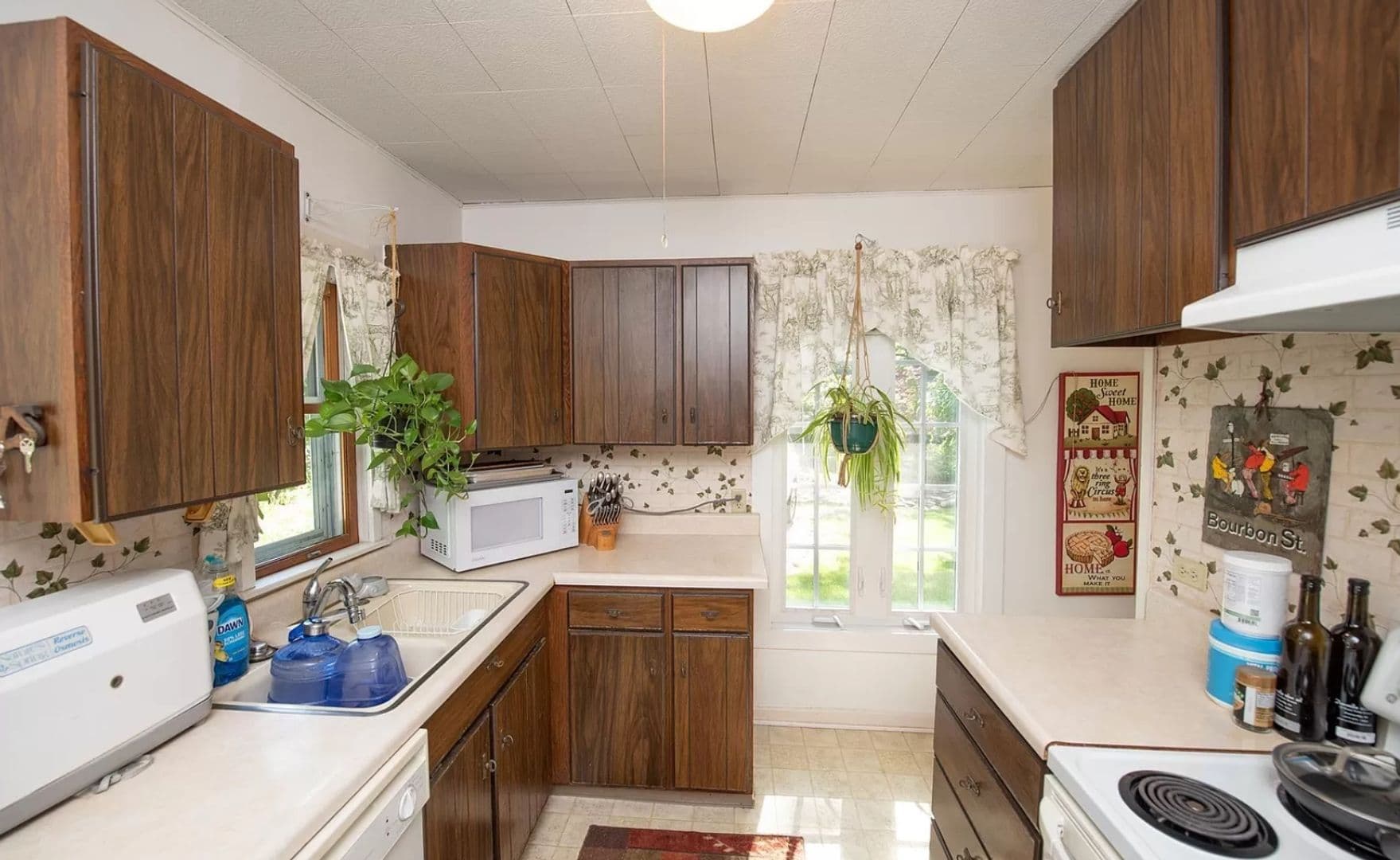 West Lafayette House: 212 Oak Lane