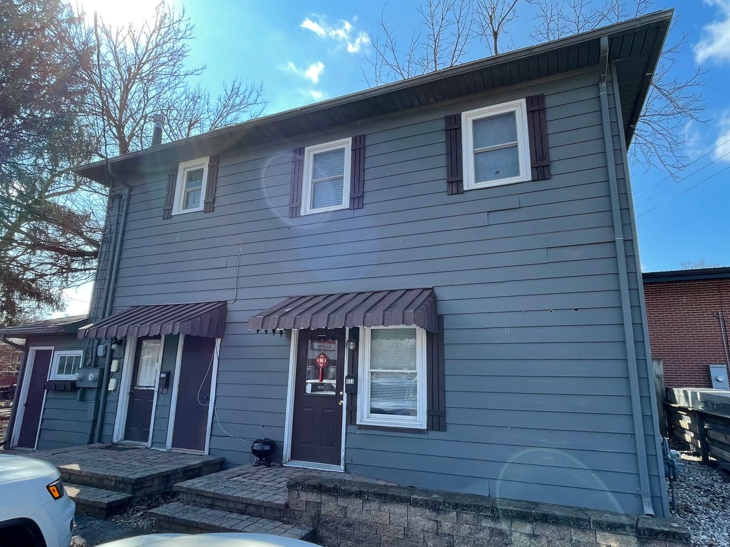 West Lafayette Apartment: 933 Robinson St