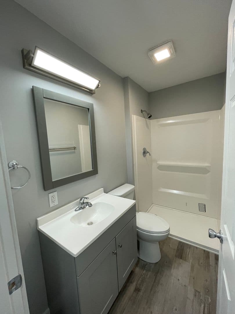 Lafayette Apartment: 915 N 6th Street