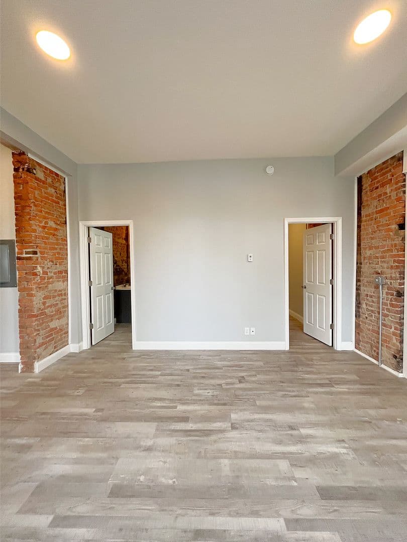 Lafayette Apartment: 524 N 5th Street