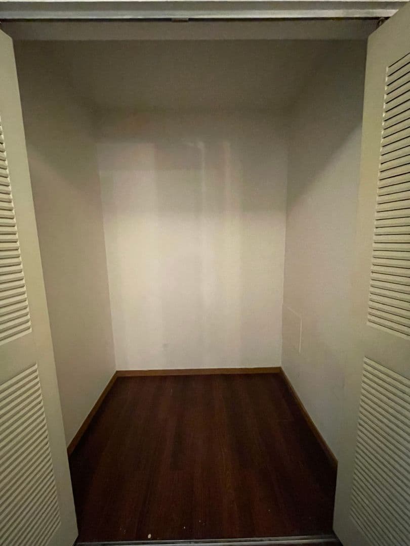 Boswell Apartment: 308 S Dana Street