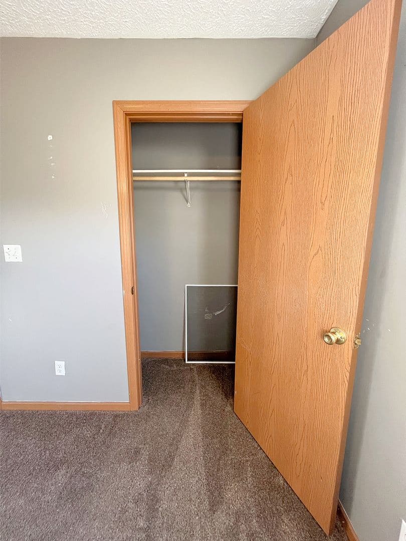 Lafayette Apartment: 2012 Scott Street