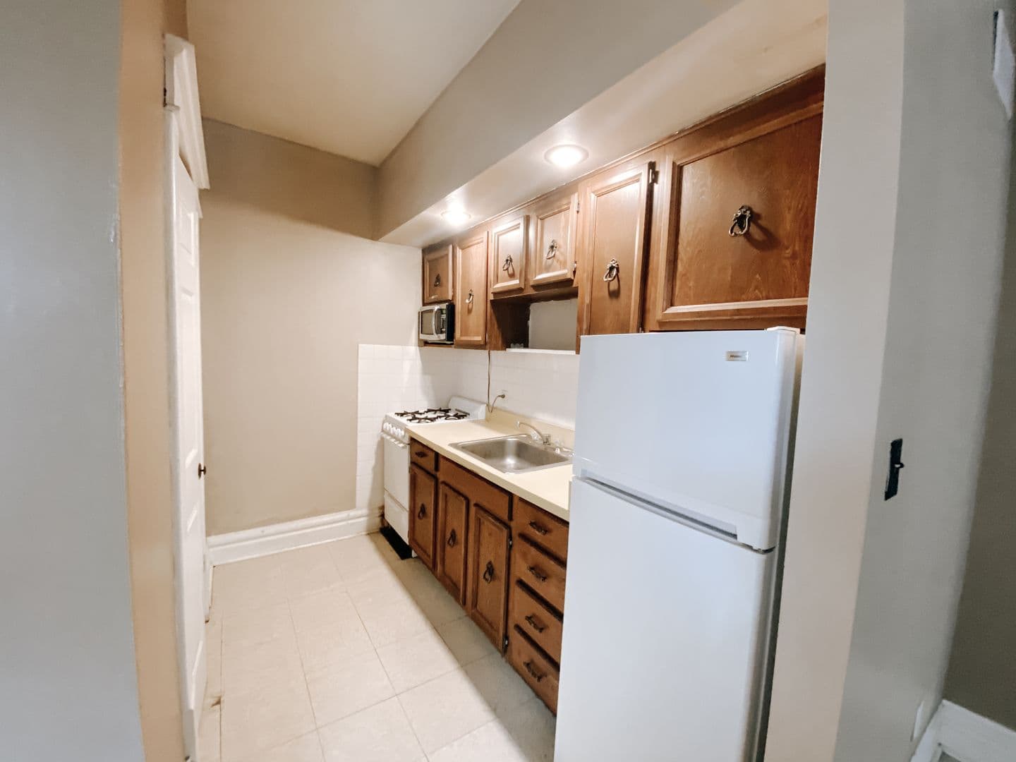 West Lafayette Apartment: 411 N Salisbury St