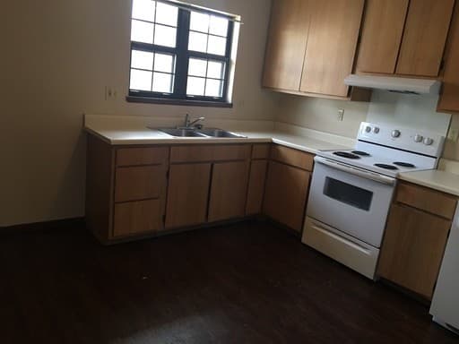 Veedersburg Apartment: 414 W Harrison Street