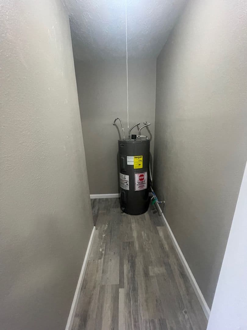 Peru Apartment: 700 Bobtail Court