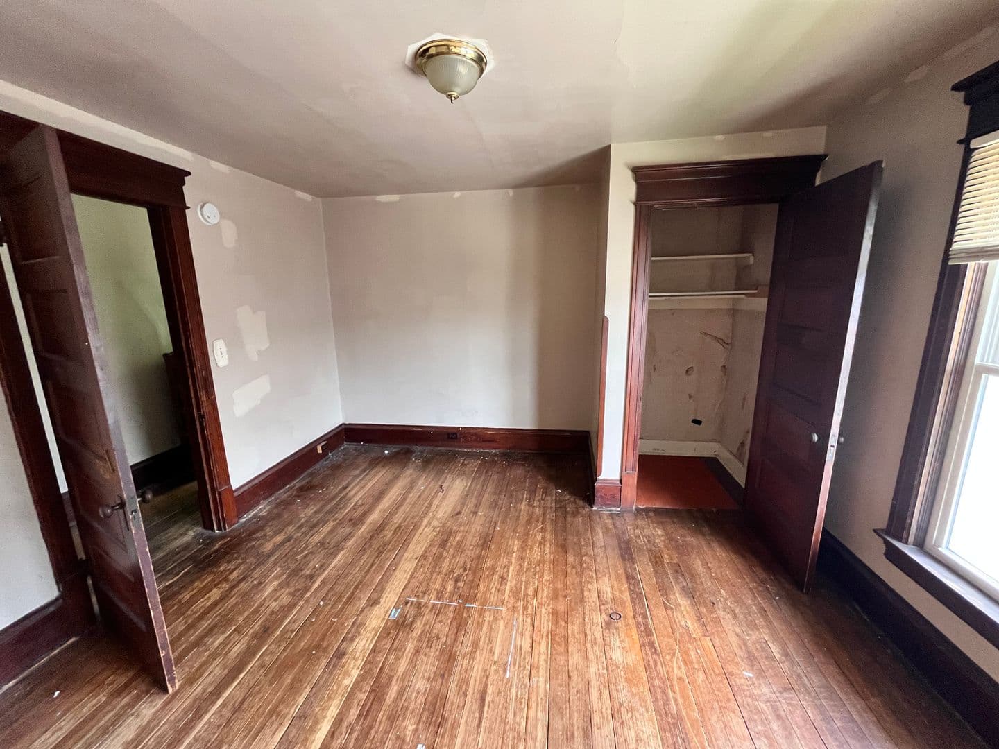 West Lafayette Apartment: 165 Littleton St
