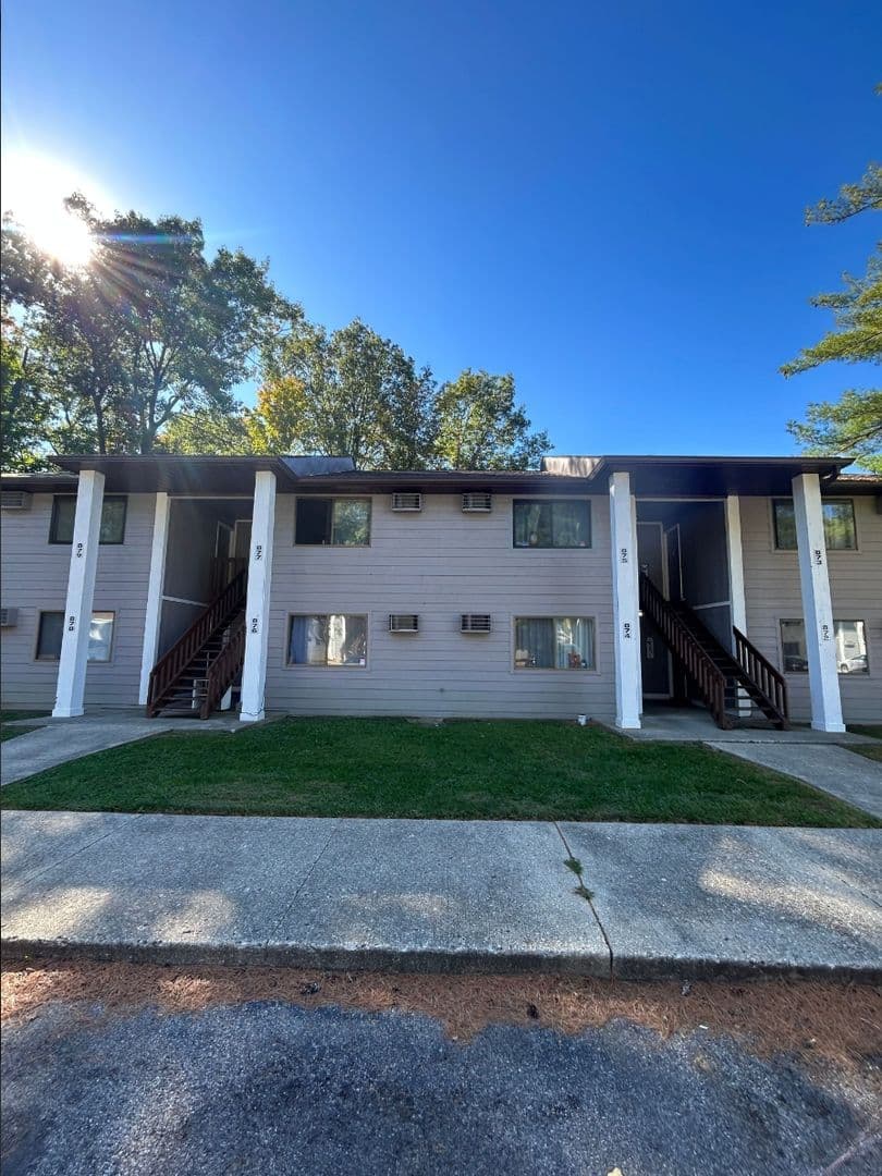 Peru Apartment: 700 Bobtail Court