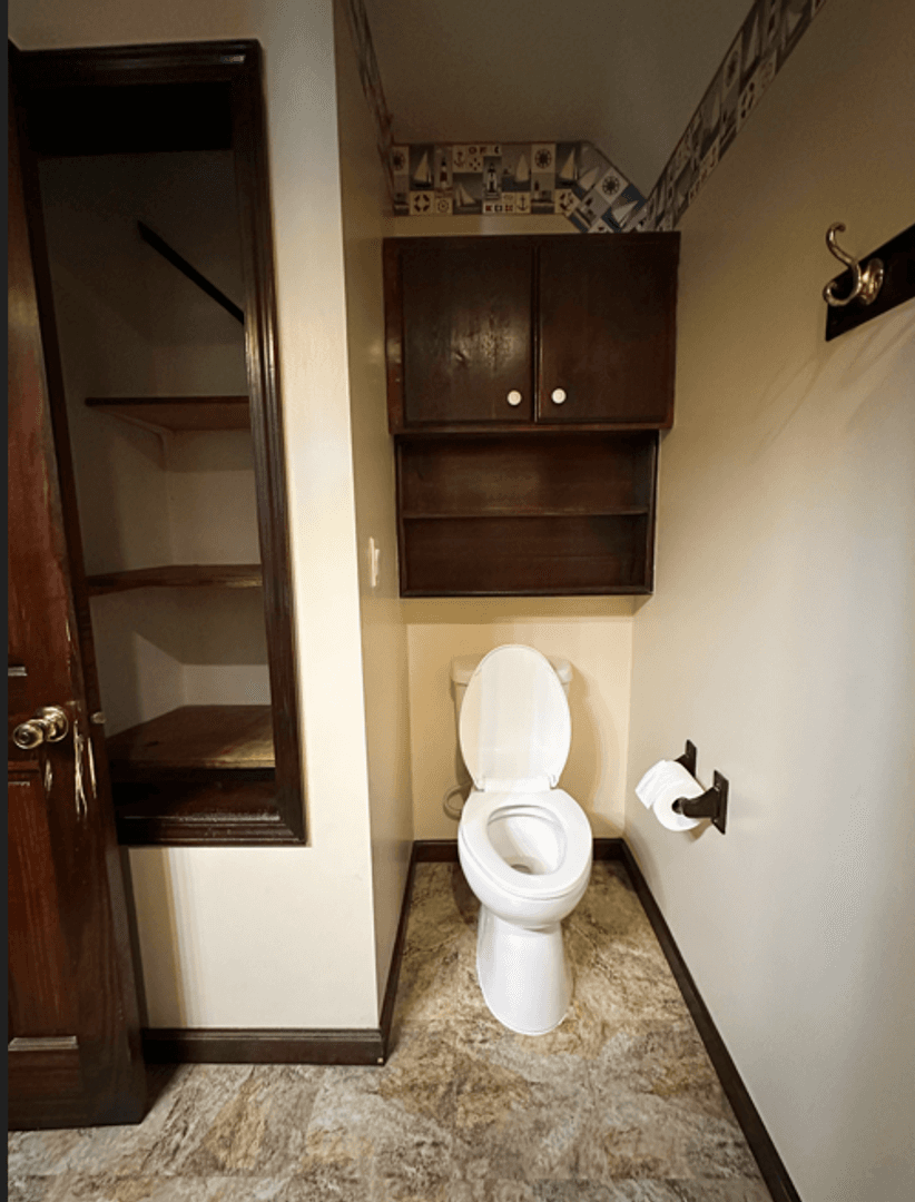 Lafayette Apartment: 1831 N 13th Street