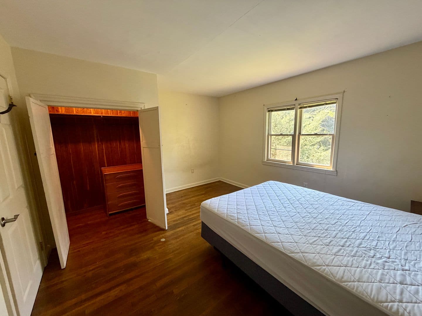Black Mountain House: 205 Padgettown Road
