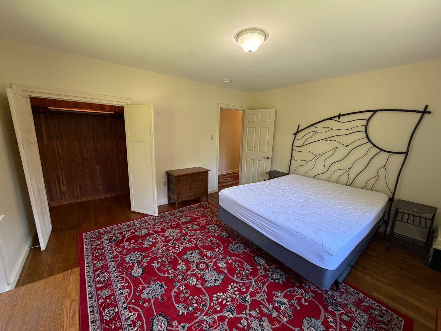 Black Mountain House: 205 Padgettown Road