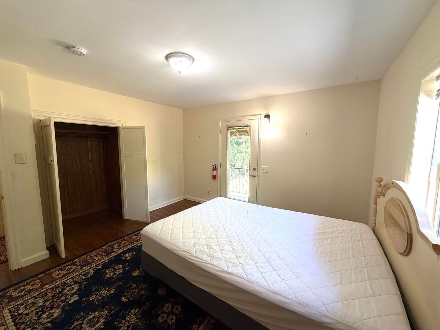 Black Mountain House: 205 Padgettown Road