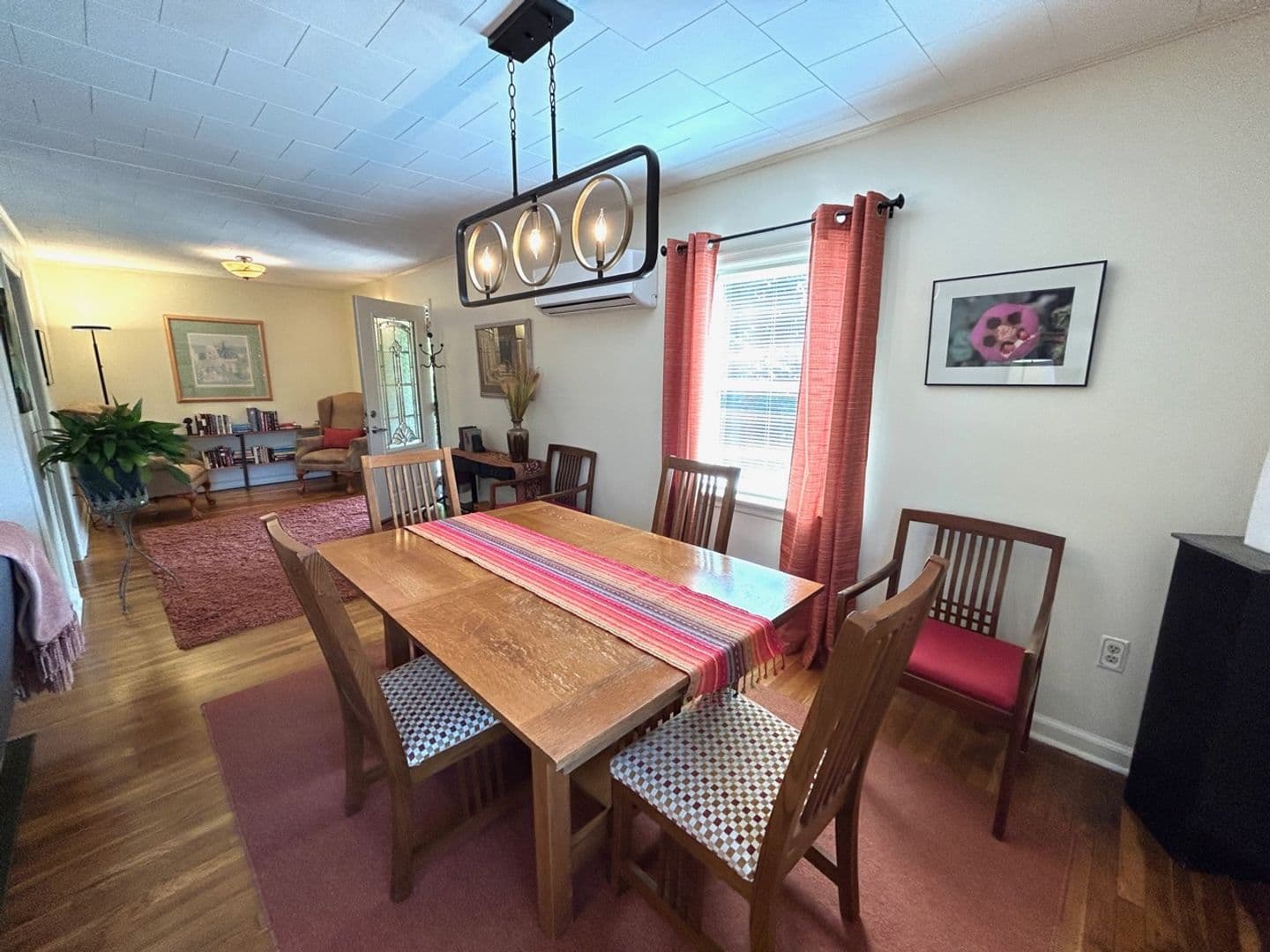 Black Mountain House: 205 Padgettown Road