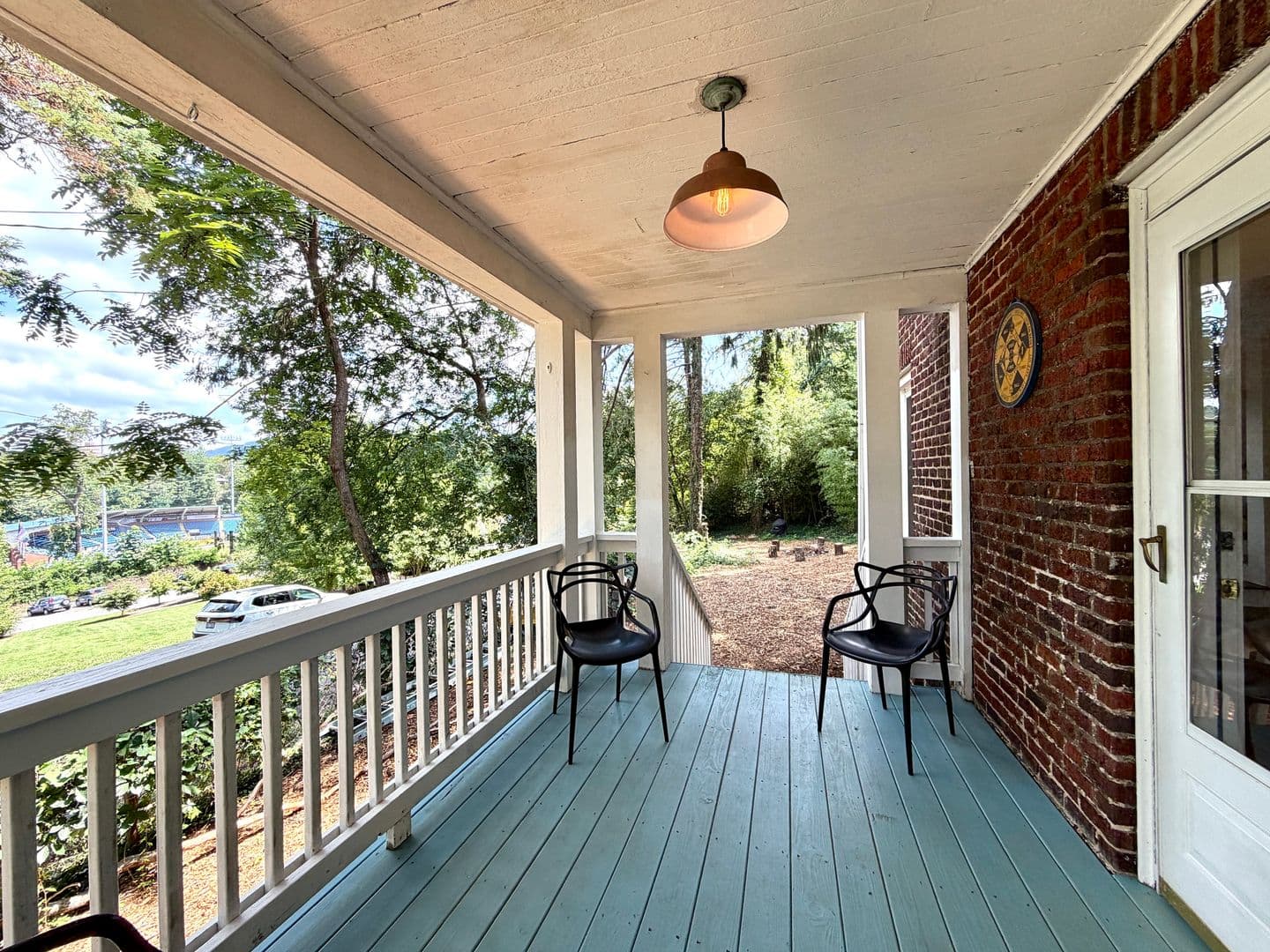 Asheville House: 72 Buchanan Ave