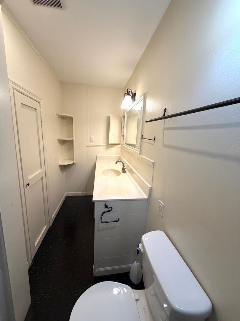 Black Mountain House: 205 Padgettown Road
