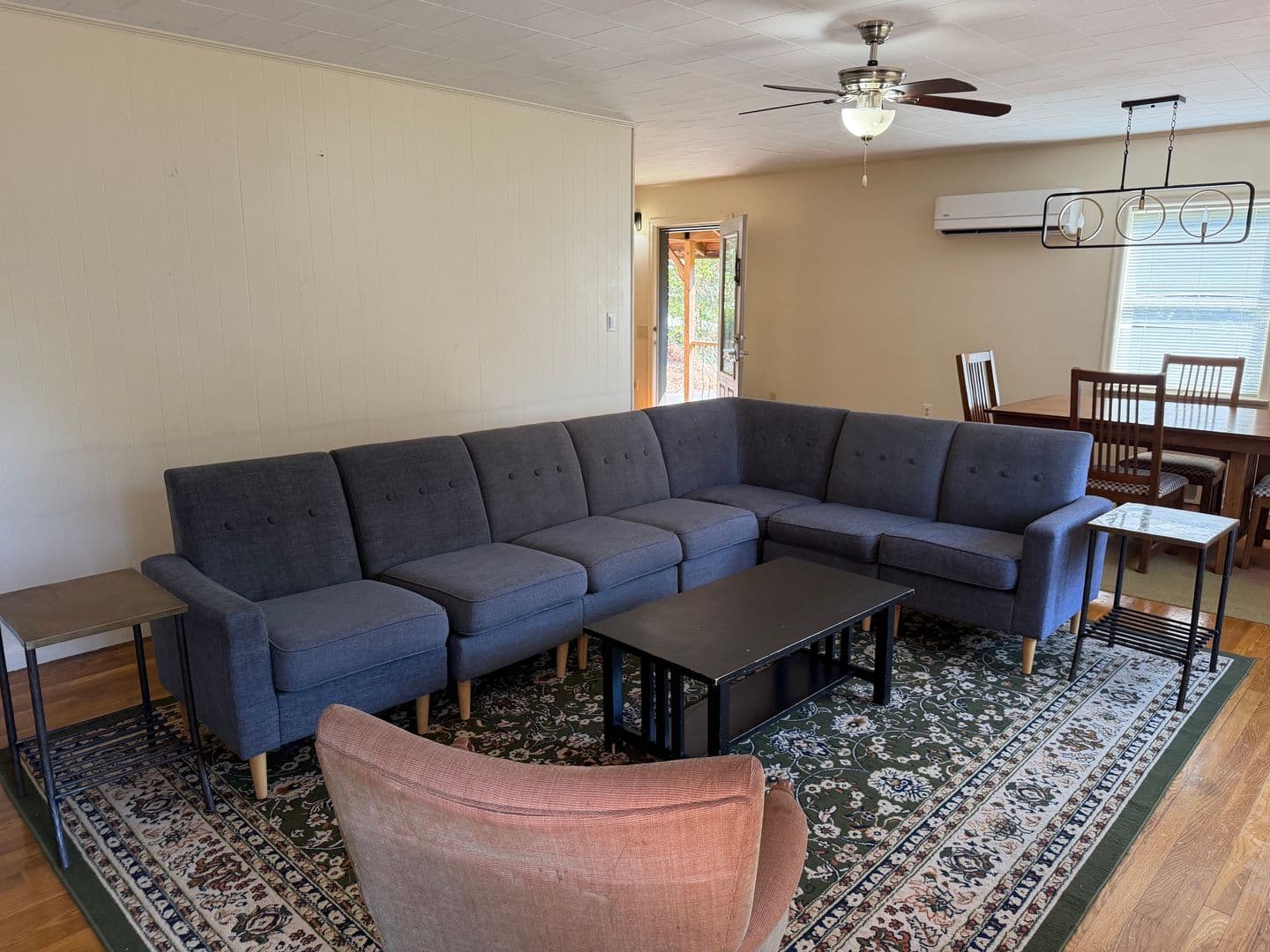 Black Mountain House: 205 Padgettown Road