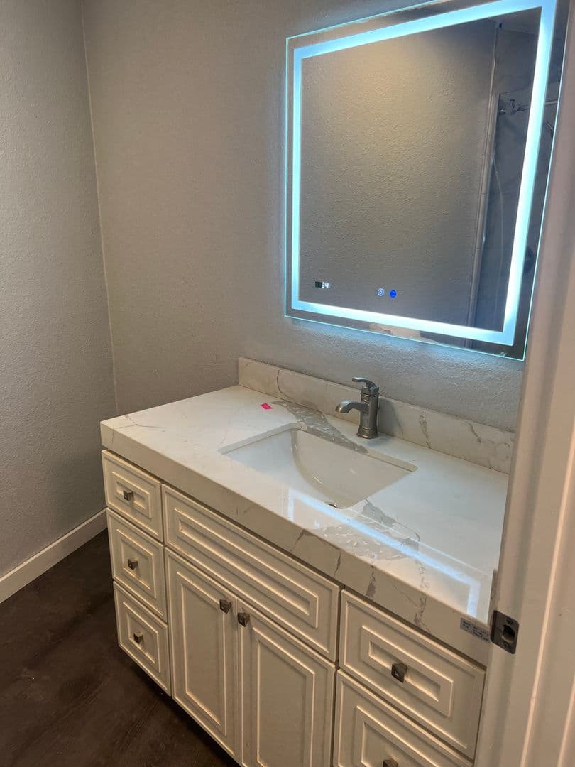 Martinez Apartment: 40 Carquinez Scenic Drive