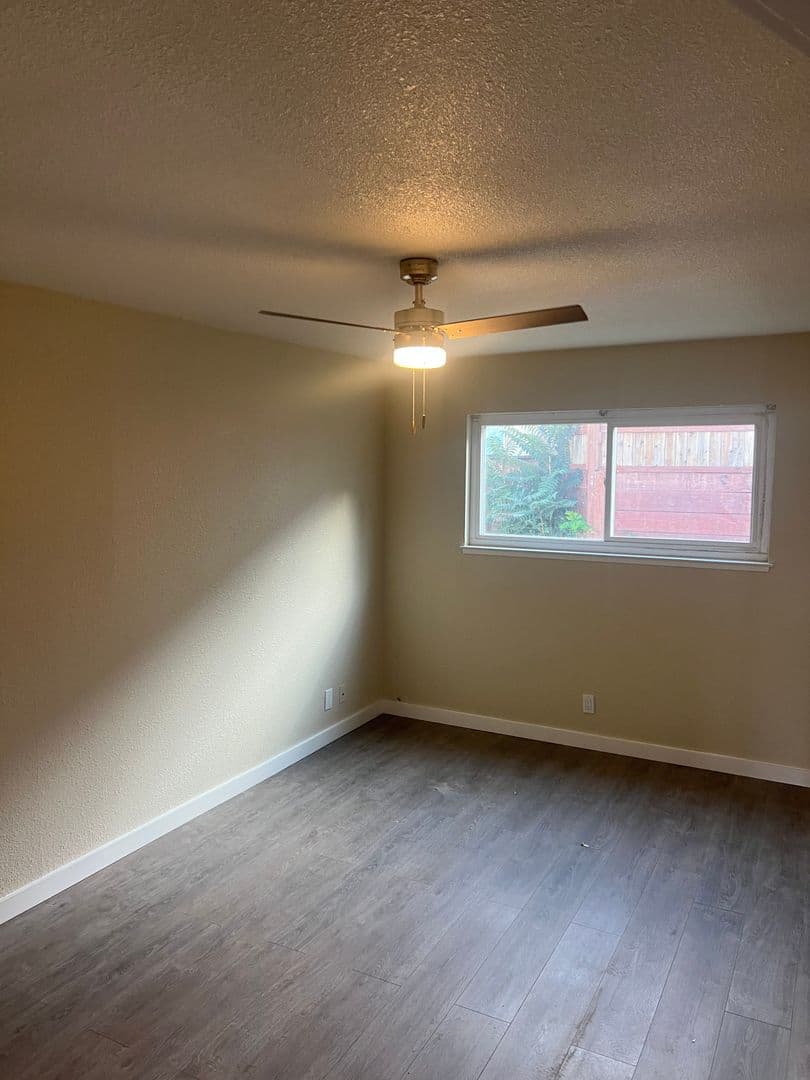 Martinez Apartment: 40 Carquinez Scenic Drive